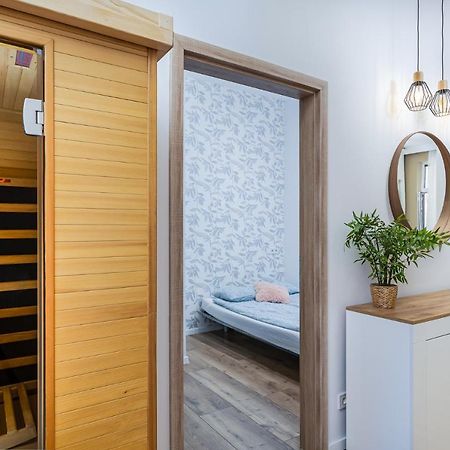 Csengery Deluxe Home With Balcony Будапеща Екстериор снимка