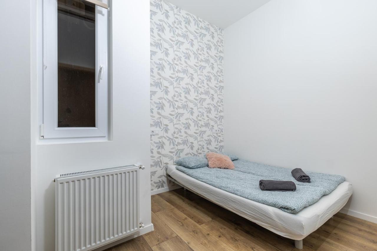 Csengery Deluxe Home With Balcony Будапеща Екстериор снимка